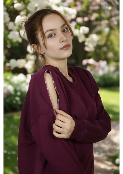 Kadın Omuzları Fermuar Detaylı Pamuklu Sweatshirt | Şık & Rahat Günlük Tarz