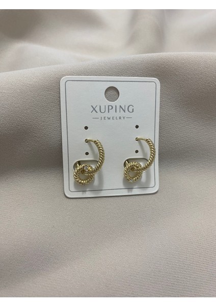 Xuping 14K Altın Kaplama Hediyelik Suya Dayanıklı Kadın Küpe Gold Büyük Halka Şık Modern Zarif Parlak Görünüm Minimal Gold Boşnak Pırpır Küpe Günlük Kullanım Için Ideal