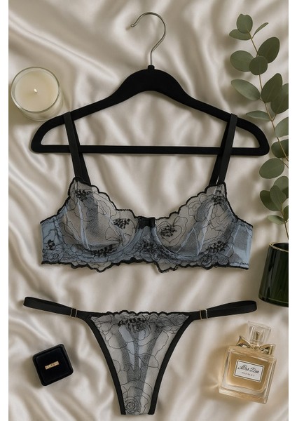 Siyah Çiçek Desenli Dantel Bralet & Külot Iç Giyim takımı