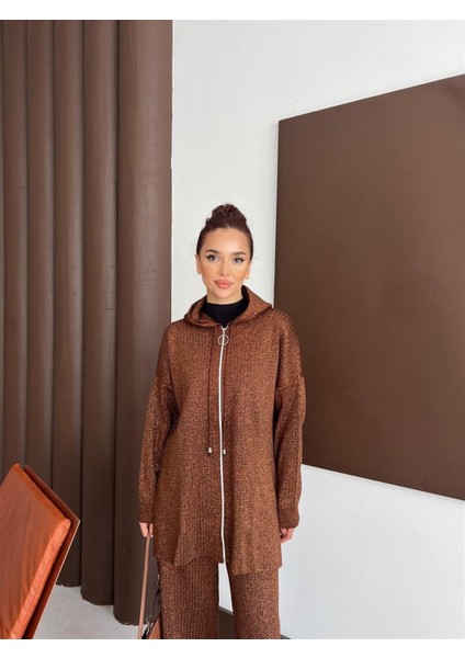 2573 Kapşonlu Fermuarlı Sim Taş Detaylı Triko Takım modelleri