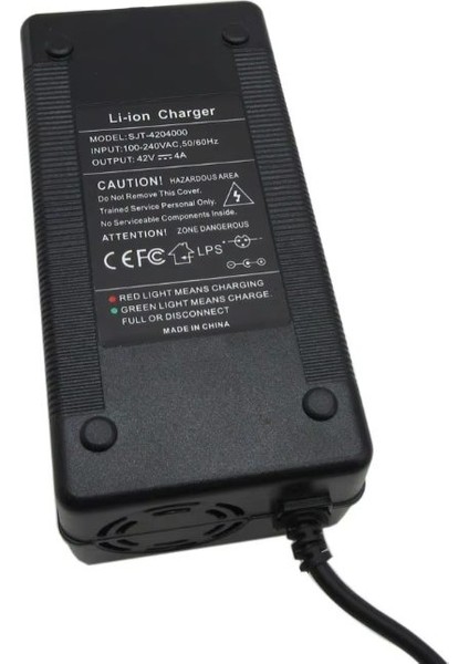 SJT-4204000 3 Pin Elektrikli Bisiklet Şarj Aleti 42V 4A
