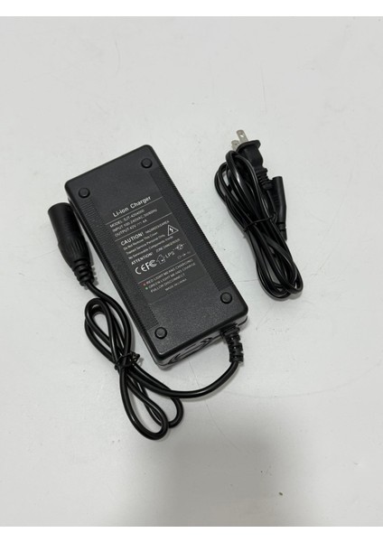 SJT-4204000 3 Pin Elektrikli Bisiklet Şarj Aleti 42V 4A fiyatları