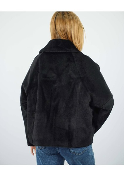 Kadın Peluş Düğme Kapama Astarlı Ceket fırsatları