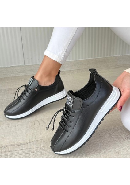 Monya Siyah Cilt Bağcıklı Spor Ayakkabı fırsatları