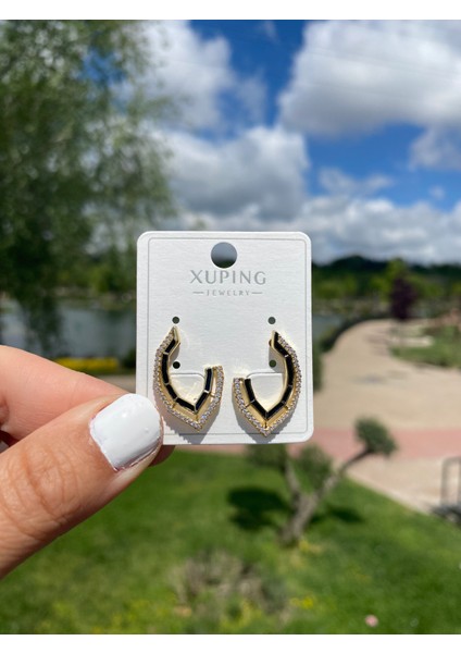 Xuping 14K Altın Kaplama Hediyelik Suya Dayanıklı Kadın Küpe Gold Siyah Şık Modern Taşlı Zarif Küpe Parlak Görünüm Minimal Gold Küpe Günlük Kullanım Için Ideal fiyatları