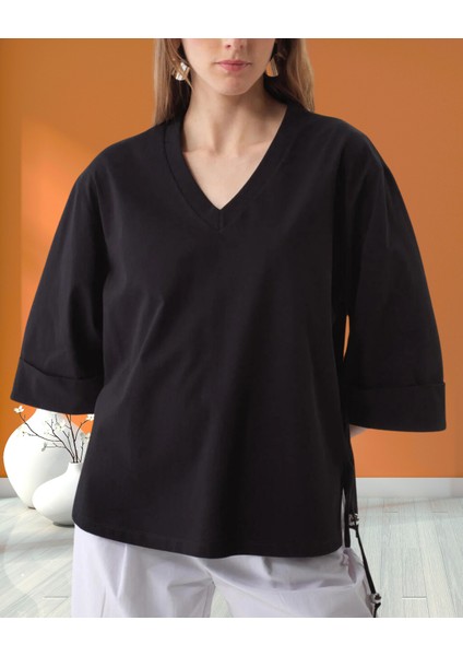 xint Kadın Kapri Kol V Yaka Yanı Yırtmaç ve Bağcık Detaylı Regular Fit Pamuklu Bluz modelleri