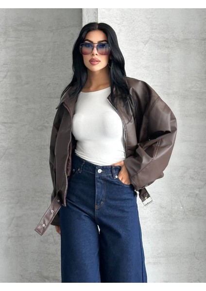 Kemer Detaylı Oversize Deri Ceket