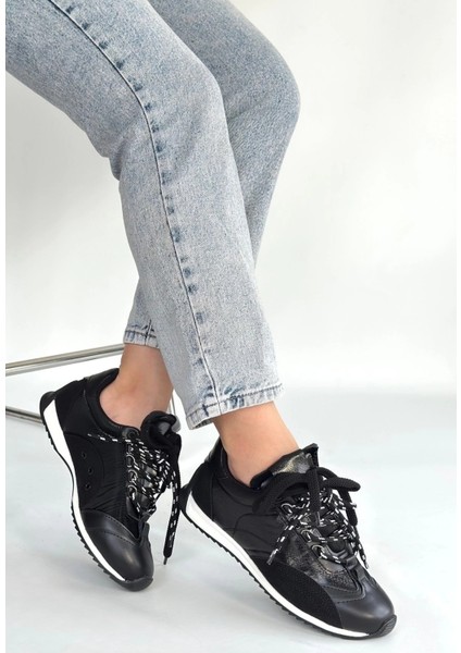Ranu Siyah Cilt Paraşüt Detaylı Bağcıklı Spor Ayakkabı fiyatları