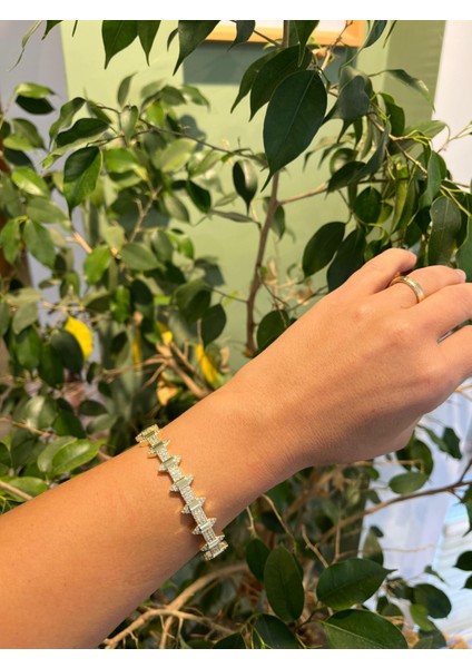 Ysx Jewelry Altın Rengi Taşlı Üçgen Detaylı Kelepçe fiyatları