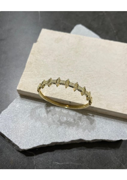 Ysx Jewelry Altın Rengi Taşlı Üçgen Detaylı Kelepçe modelleri