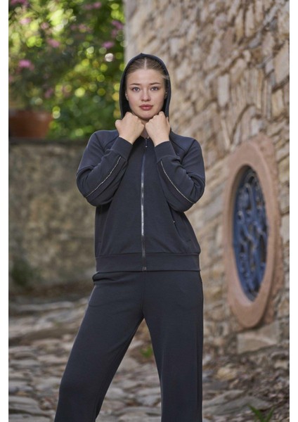 Kadın Antrasit Eşofman Takımı 26000 fiyatları