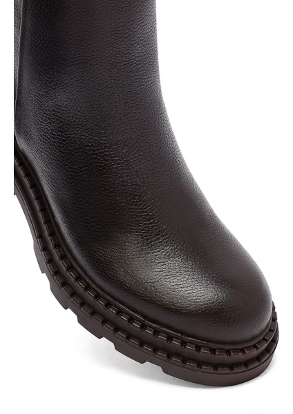 Kadın Kahverengi Fermuarlı Kalın Topuklu Deri Bot 25WFD2037FT