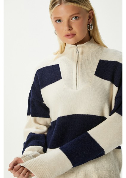 Kadın High Yumuşak Doku Polo Yaka Fermuarlı Taş Lacivert Çizgili Triko Kazak TZ00424 indirimleri