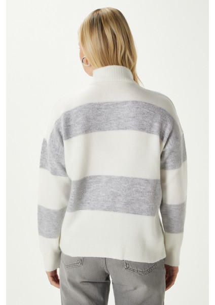 Kadın High Yumuşak Doku Polo Yaka Fermuarlı Taş Gri Çizgili Triko Kazak fırsatları