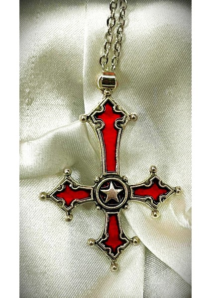 Yıldızlı Gotik Ters Haç Kolye