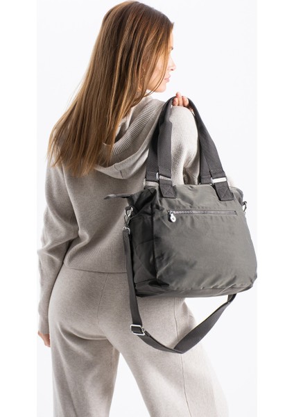 Kadın 4 Bölmeli Suya Dayanıklı Saten Kumaş Çapraz ve Omuz Askılı Çanta 7002 modelleri