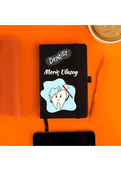 Kişiye Özel Diş Doktoru Tasarımlı Deri Not Defteri – Tüy Kalem Detaylı Şık Hediye