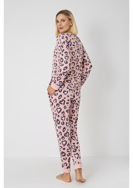 Kadın Pembe Leopar Desenli Kışlık Pijama Takımı – Dty Kumaş, Uzun Kollu, Cepli, Manşetli fırsatları