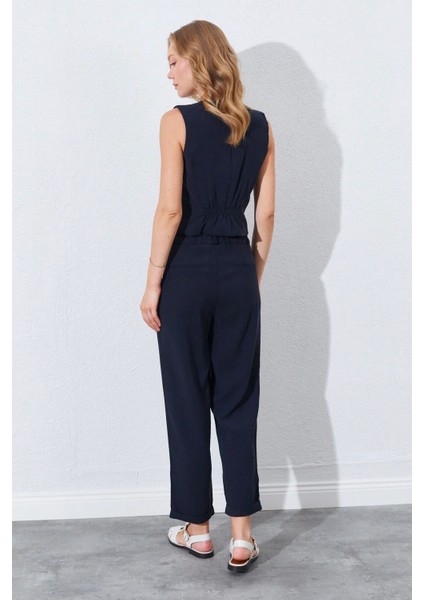 Siyah Yüksek Bel, Düz Kesim ve Arka Cepli Şık Kadın Pantolon fırsatları