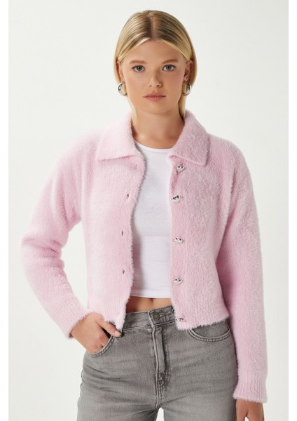 Kadın Date Yumuşak Sakallı Kalp Düğmeli Polo Yaka Pembe Triko Hırka indirimleri