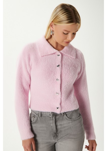 Kadın Date Yumuşak Sakallı Kalp Düğmeli Polo Yaka Pembe Triko Hırka fiyatları