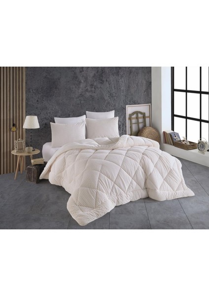 Comfort Yorgan Seti Çift Kişilik Stripe Krem