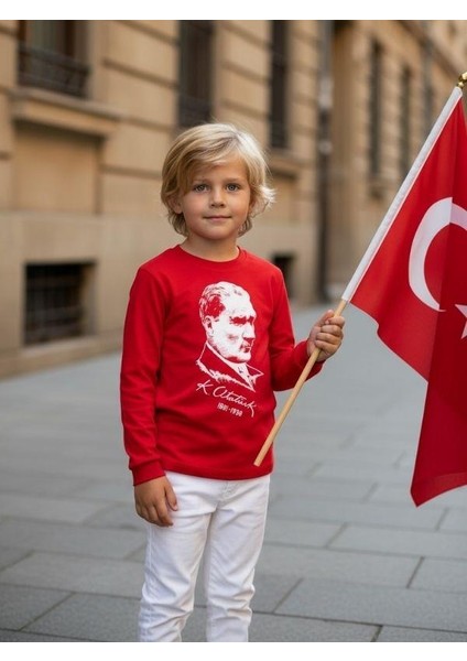 Çocuk Pamuklu Atatürk ve Imza Baskılı Uzun Kollu T-Shirt modelleri