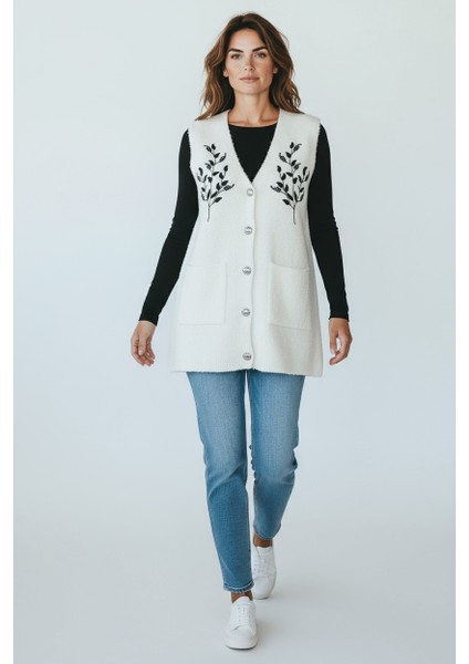 Kadın Önü Düğmeli Cepli Işlemeli Angora Yelek fiyatları