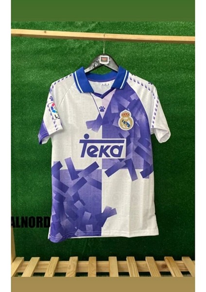 R.e.a.l M.a.d.r.i.d 1994-95 Sezon Raul Retro Yetişkin Forması modelleri