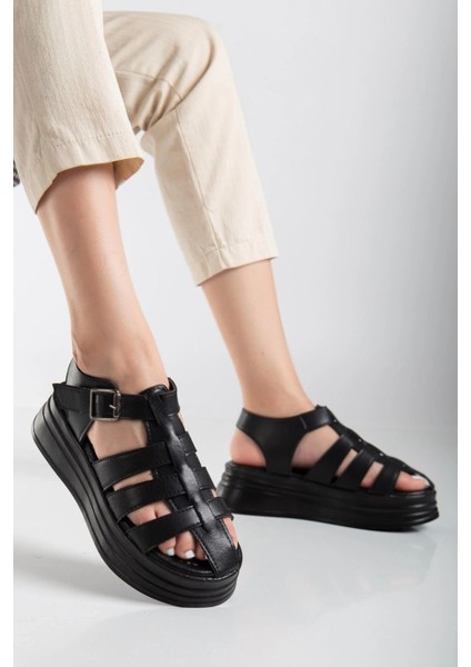 Toten Siyah Cilt Kemerli Sandalet fiyatları