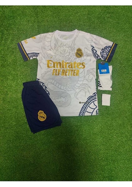 Real Madrid 2023/24 Yeni Sezon Ronaldo Dragon Desenli(Gold) Çocuk Forması Şort Çorap Bileklik Seti fiyatları