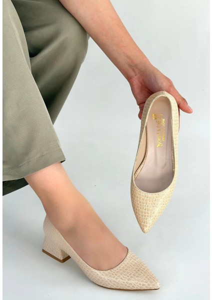 Meort Bej Rugan Topuklu Ayakkabı fiyatları