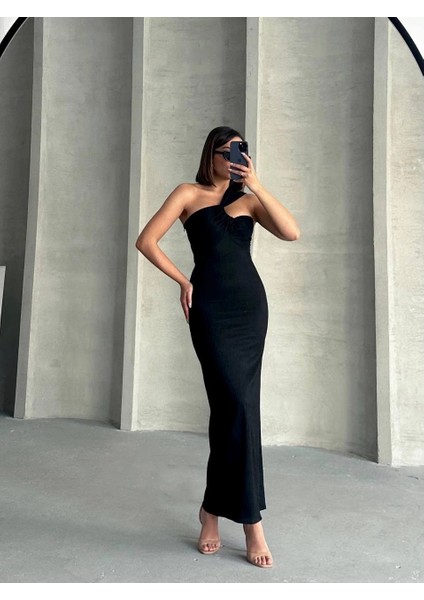 Krinkıl Tek Omuz Uzun Elbise Siyah S25455 fırsatları