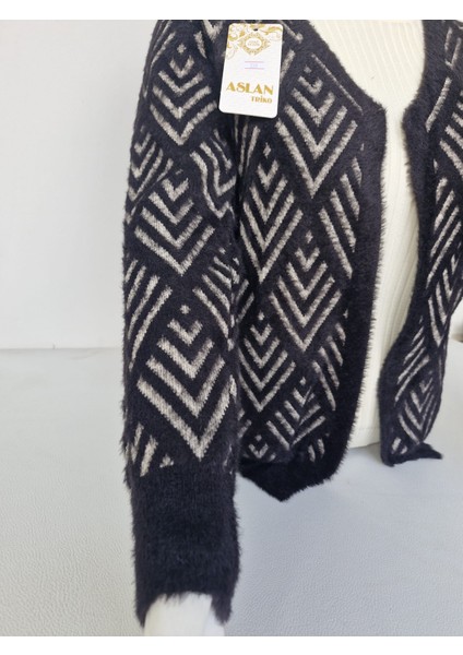 Kadın Yumuşak Dokulu Desenli Triko Hırka - Ceket