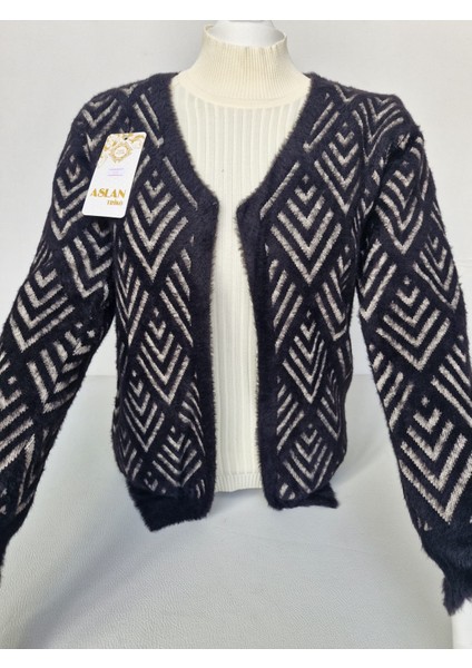 Kadın Yumuşak Dokulu Desenli Triko Hırka - Ceket indirimleri