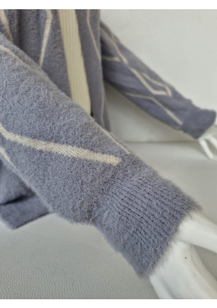 Kadın Yumuşak Dokulu Desenli Triko Hırka - Ceket modelleri