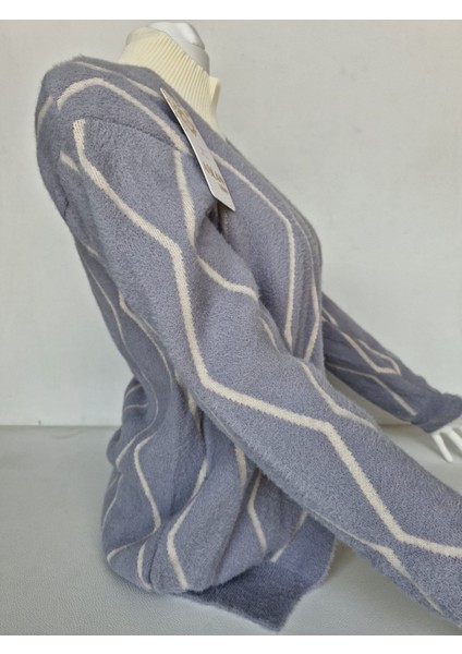 Kadın Yumuşak Dokulu Desenli Triko Hırka - Ceket indirimleri