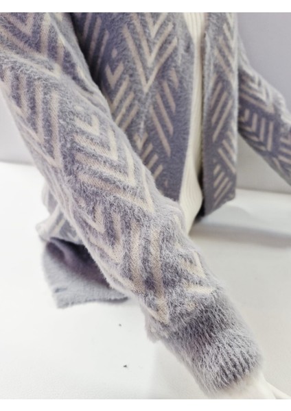 Kadın Yumuşak Dokulu Desenli Triko Hırka - Ceket