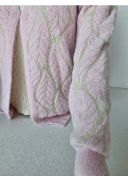 Kadın Yumuşak Dokulu Desenli Triko Hırka - Ceket