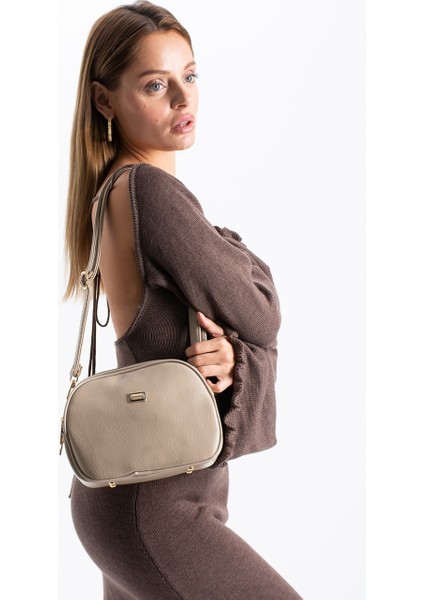 Kadın Suni Deri 4 Bölmeli Ayarlanabilir Çapraz Askılı Çapraz ve Omuz Çanta 1435 fiyatları