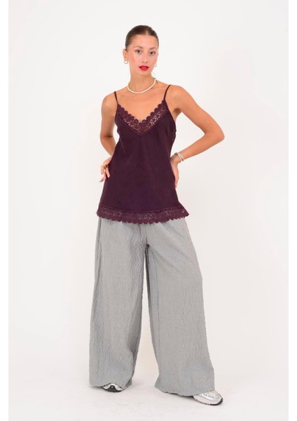 Dantel Detaylı Askılı Keten Bluz