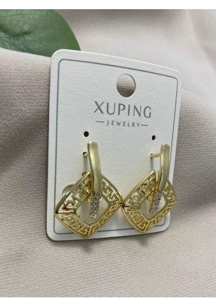 Xuping küpe 14K Altın Kaplama Hediyelik Suya Dayanıklı Kadın Küpe Gold Büyük Şık Modern Taşlı Zarif Parlak Görünüm Minimal Gold Günlük Kullanım Için Ideal fiyatları