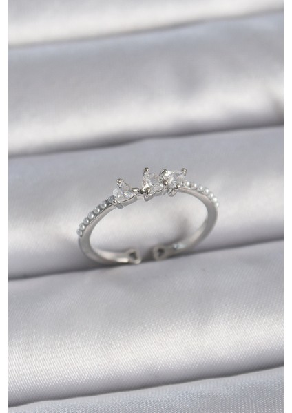 Pirinç Gümüş Renk Zirkon Taşlı Kalp Inci Detay Ayarlanabilir Model Kadın Yüzük - Lisinya