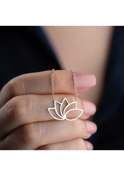 925 Ayar Gümüş Modern Lotus Çiçeği Kolye