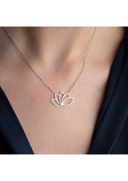 925 Ayar Gümüş Modern Lotus Çiçeği Kolye fırsatları