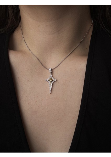 Altın Detaylı Pusula Yıldızı Çelik Kolye