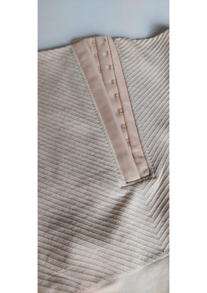 Arka Çapraz Askılı Pedli Büstiyer