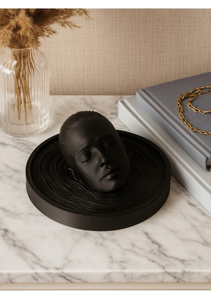 Ortasında Insan Kafası Bulunan Fısıltı Takı Tepsisi Takı Kutusu Masaüstü Organizeri