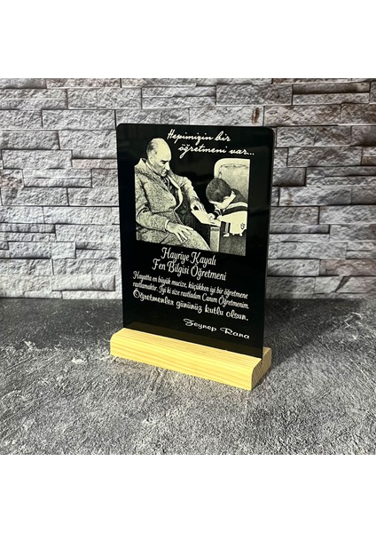 Öğretmenler Gününe Özel Pleksi Plaket / Öğretmen / 24 Kasım / Atatürk / Isimli / Öğretmene Hediye fiyatları