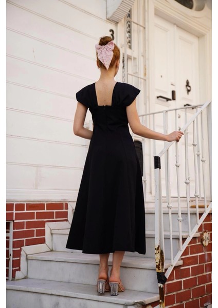 U Yaka Prenses Elbise Siyah S255101 fiyatları